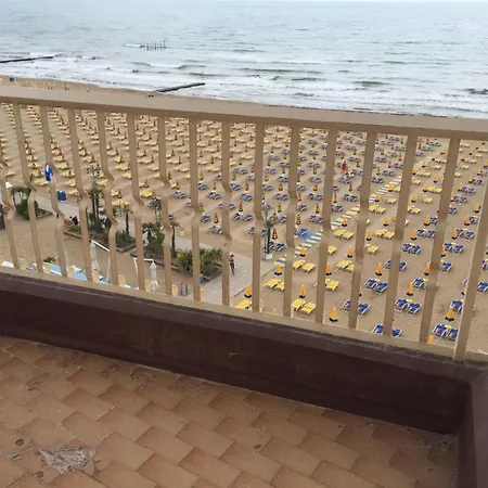 Appartamento Panoramico Bilocale Fronte Mare, Lido di Jesolo